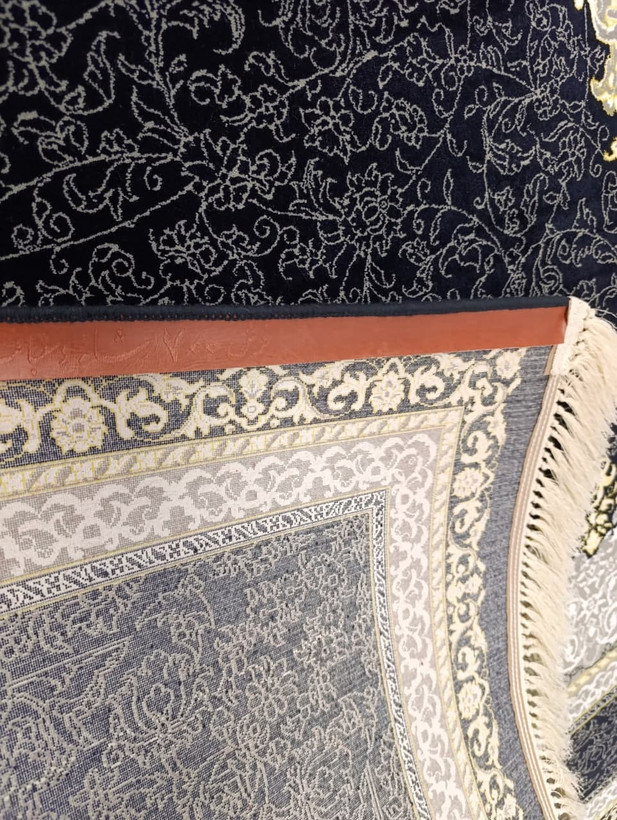 نمای پشت فرش ساحل