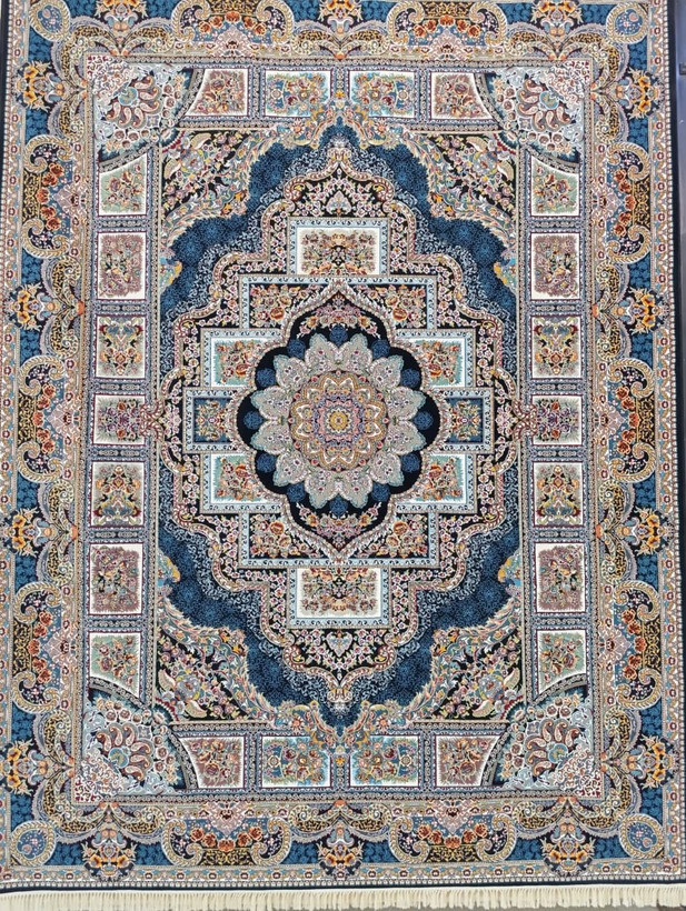 نمای کامل فرش حوض نقره