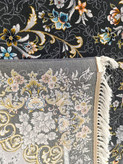 نمای پشت فرش لارا
