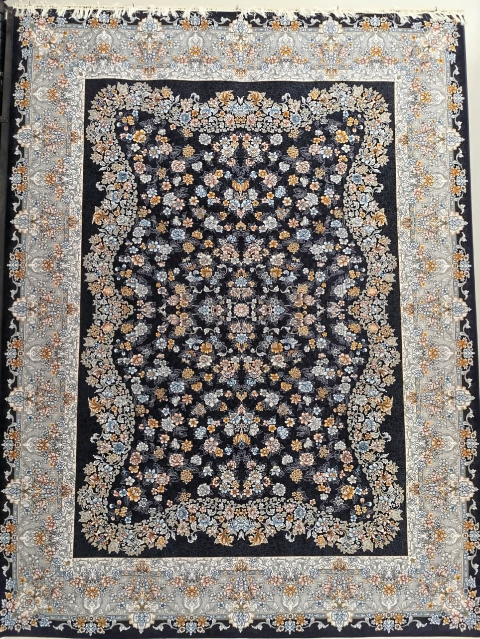 فرش 700شانه آکریلیک طرح شاپرک