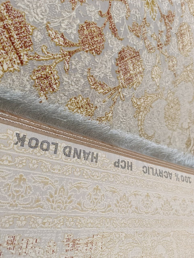 نمای پشت فرش