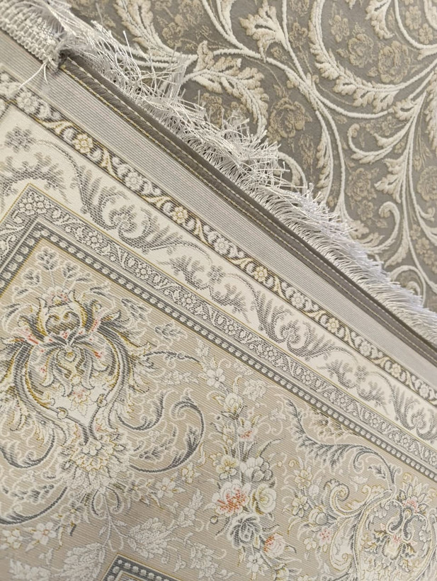 نمای پشت فرش آویا