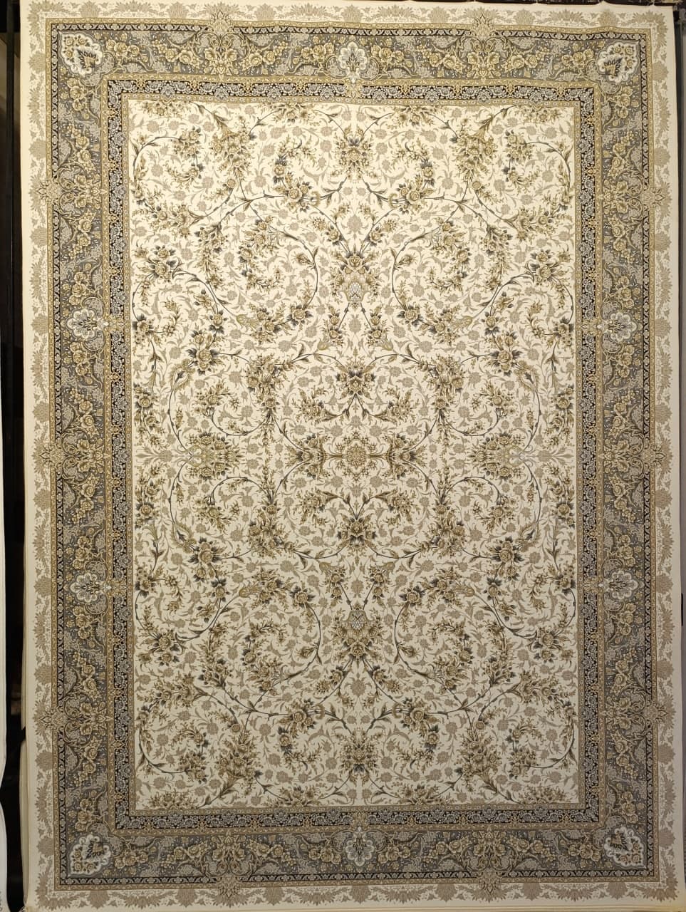 نمای نقشه فرش رز