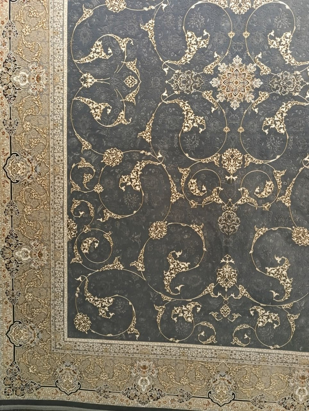 نمای حاشیه فرش تخت طاووس