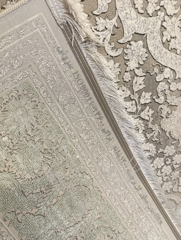 نمای پشت فرش سروش