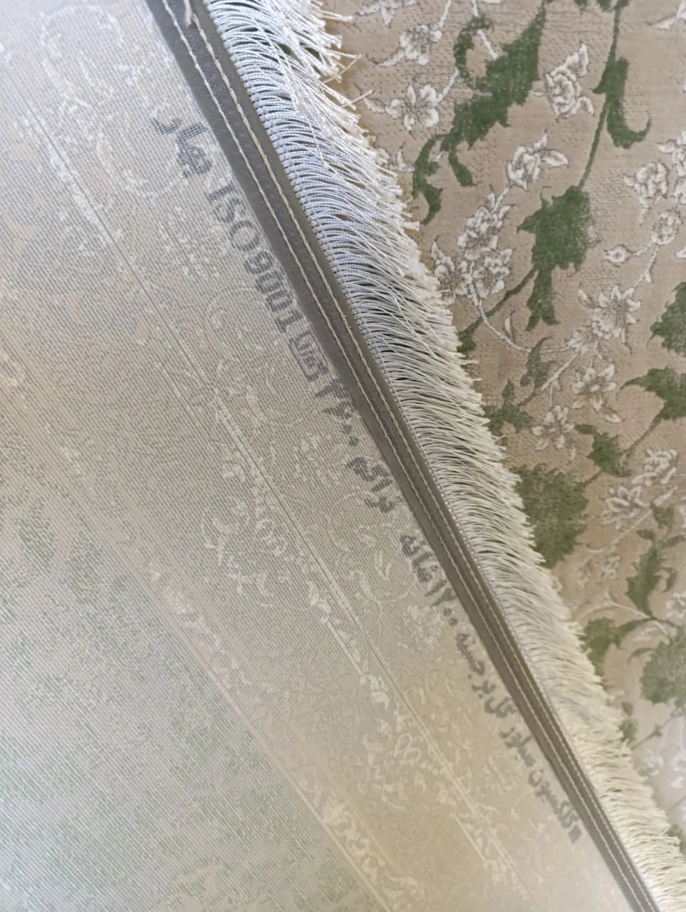 نمای نقشه فرش بهار