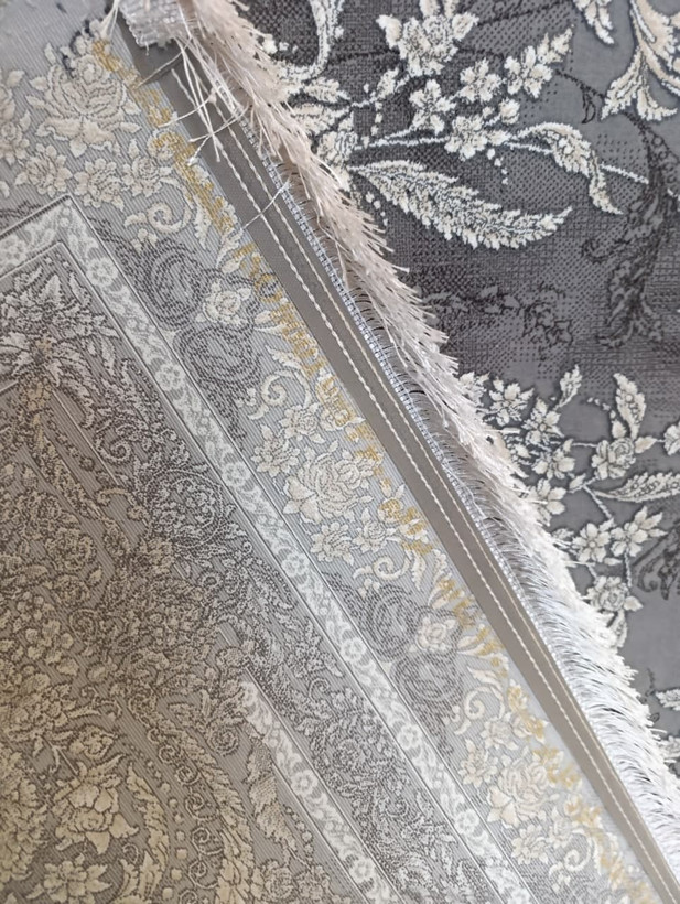 نمای پشت فرش مدیسا