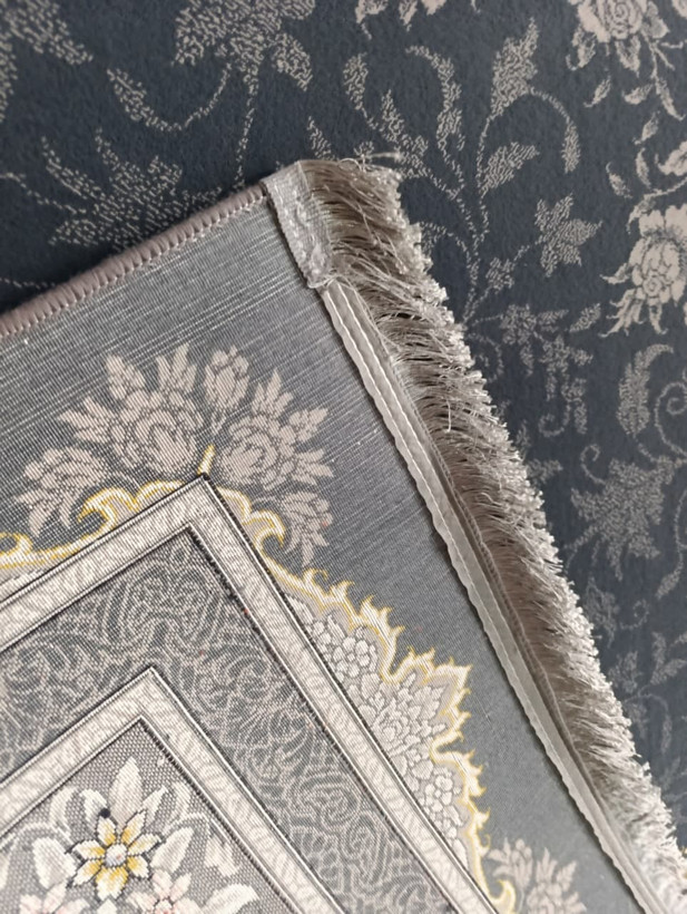 نمای پشت فرش یکتا