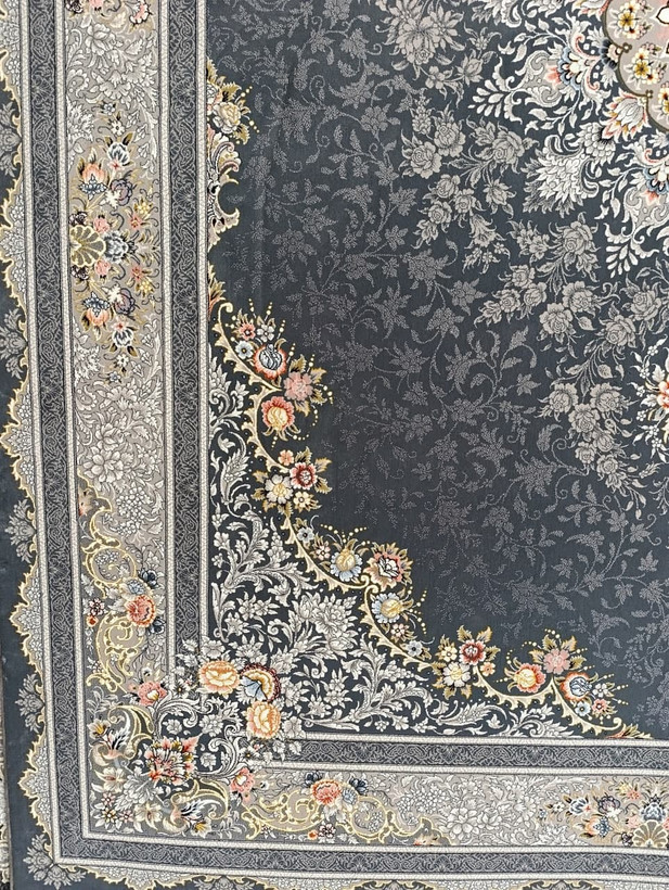 نمای حاشیه فرش یکتا