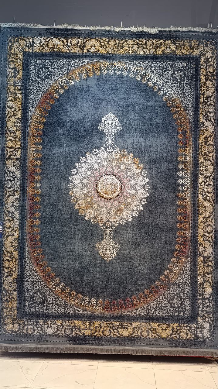 فرش 700 شانه آکریلیک با طرح ترنج دار آدان