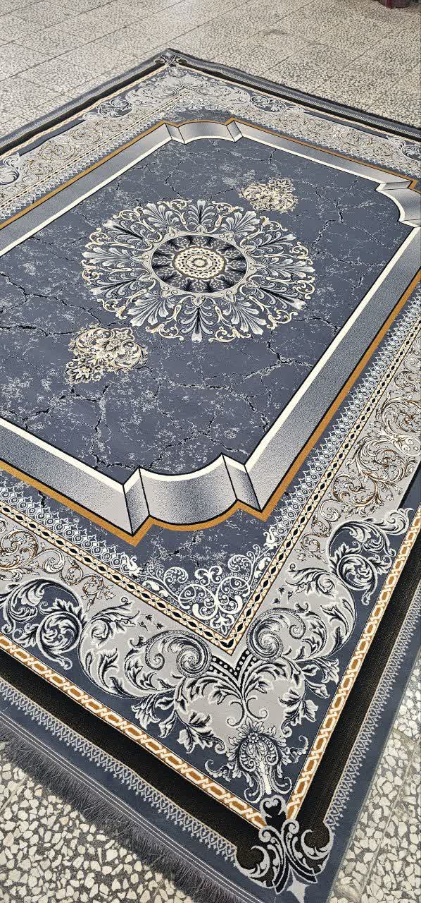 فرش 700 شانه، جنس آکریلیک، طرح ترنج دار، برند هامون